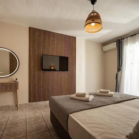Hotel Aggire Summer *